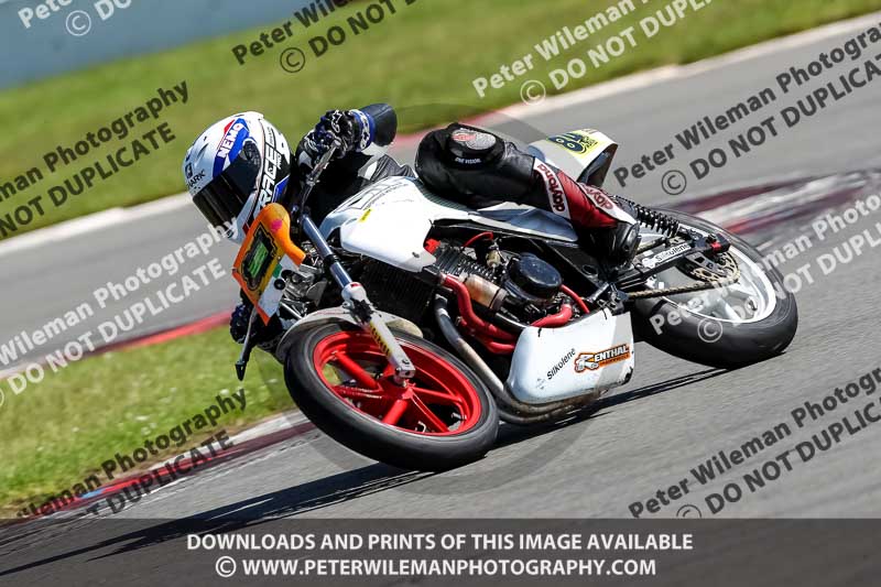 donington no limits trackday;donington park photographs;donington trackday photographs;no limits trackdays;peter wileman photography;trackday digital images;trackday photos